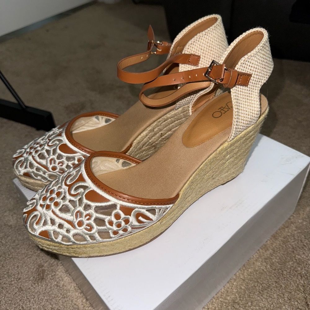 Cato Tan and Cream Floral Espadrilles